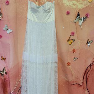 ALICE & OLIVIA white lace  strapless maxi dress